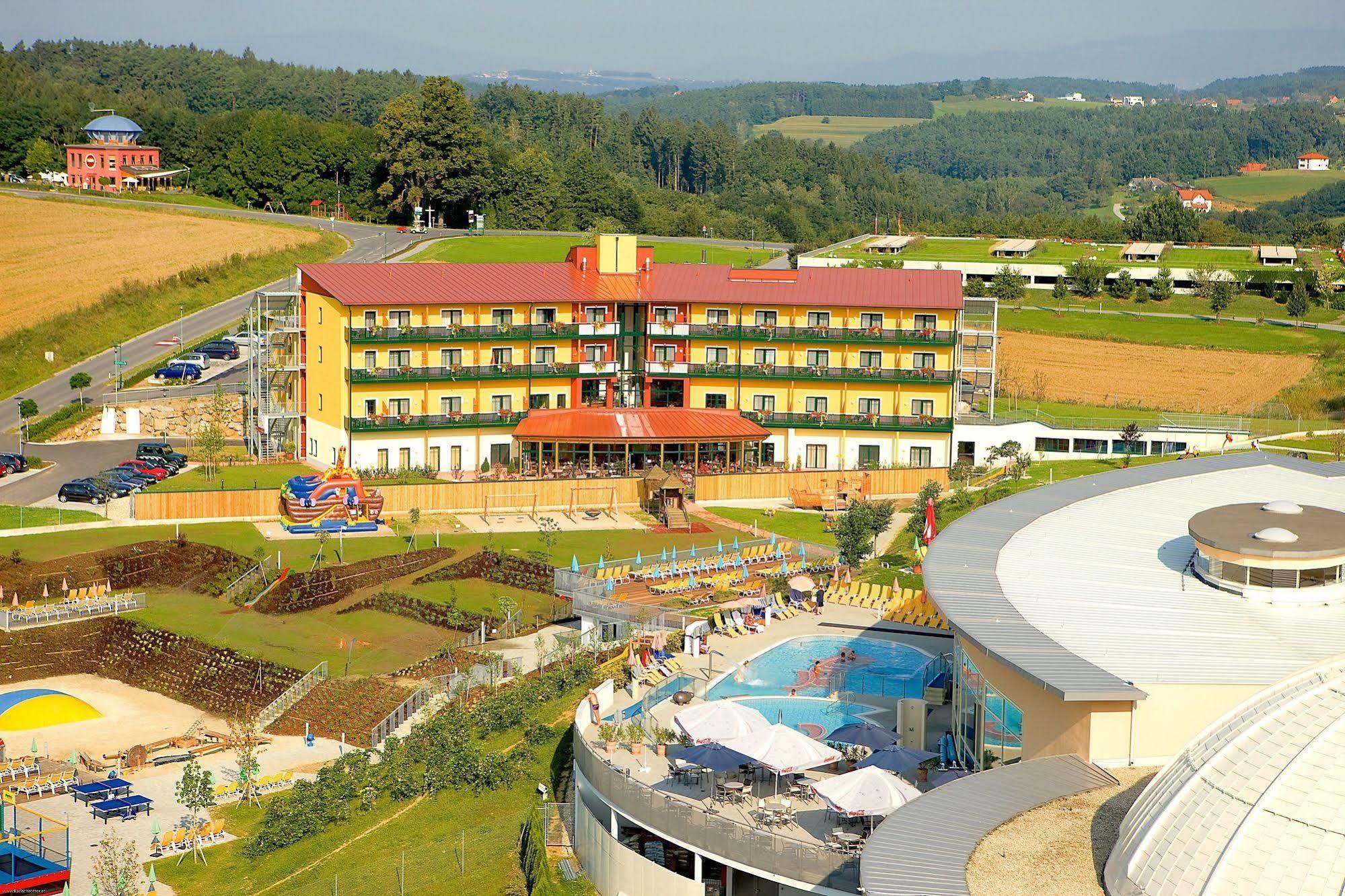Thermenhotel Puchasplus 세게르바흐 외부 사진