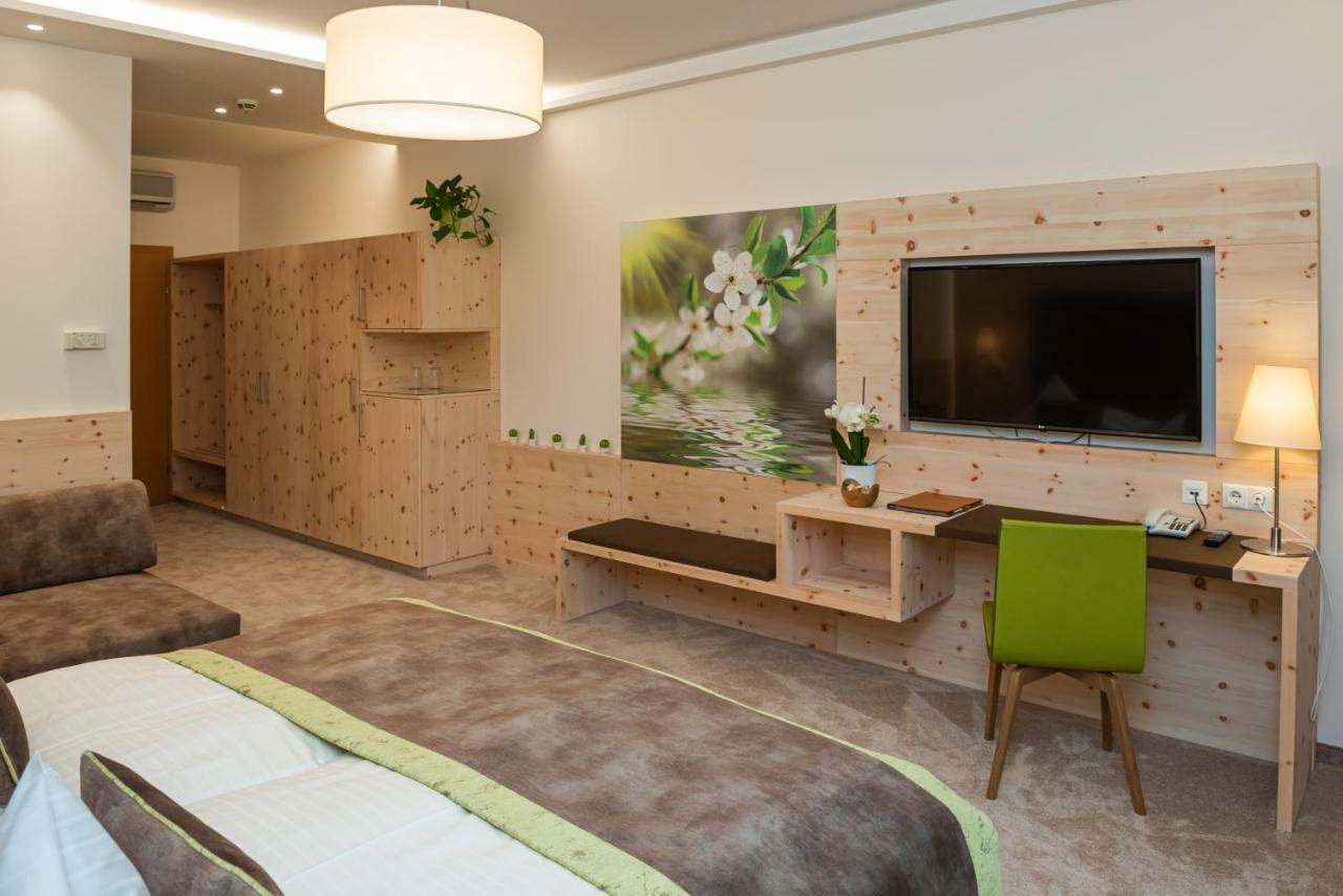 Thermenhotel Puchasplus 세게르바흐 외부 사진